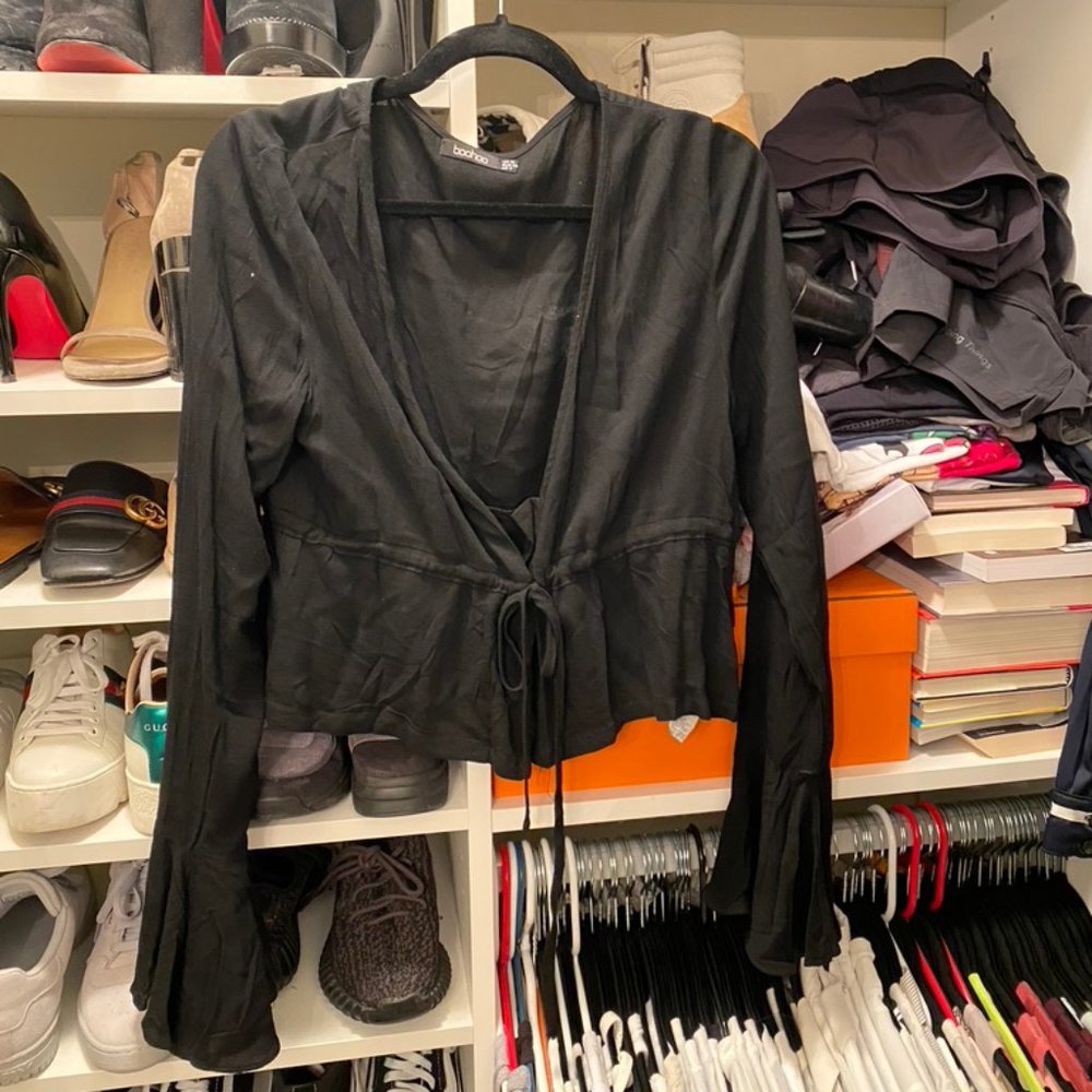 Bohoo Tie top